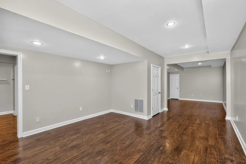 2768 Red Leaf Drive Lexington KY 40509