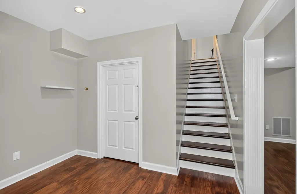 2768 Red Leaf Drive Lexington KY 40509