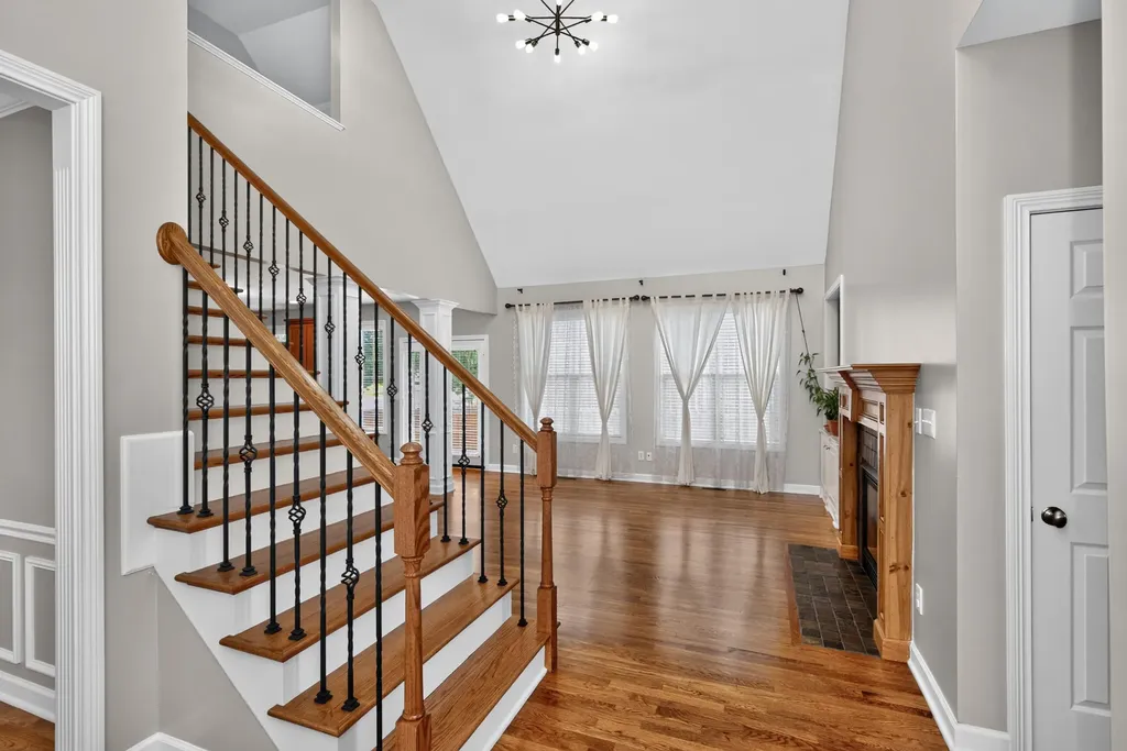 2768 Red Leaf Drive Lexington KY 40509