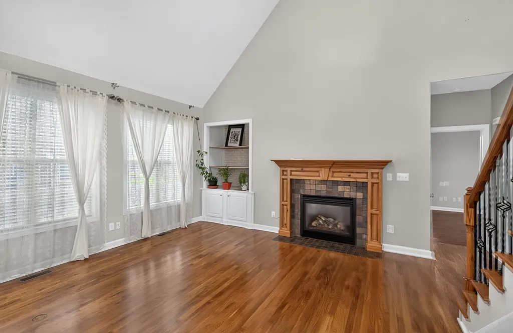 2768 Red Leaf Drive Lexington KY 40509