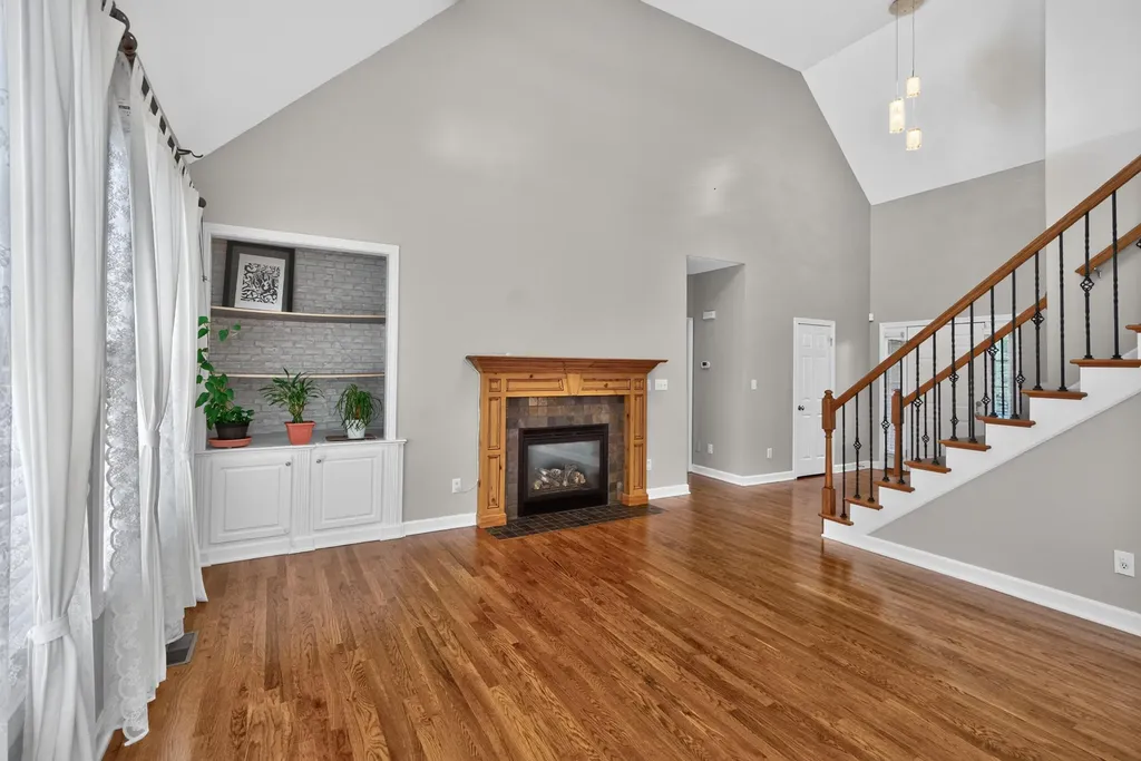2768 Red Leaf Drive Lexington KY 40509