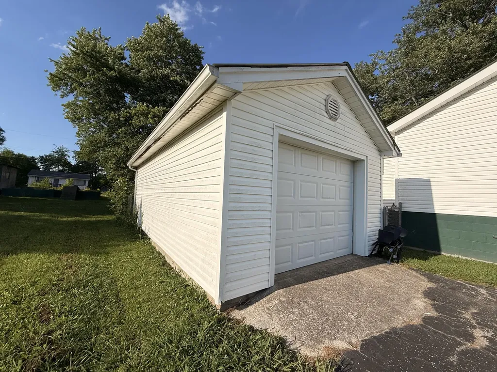 112 Jackson Street Barbourville KY 40906