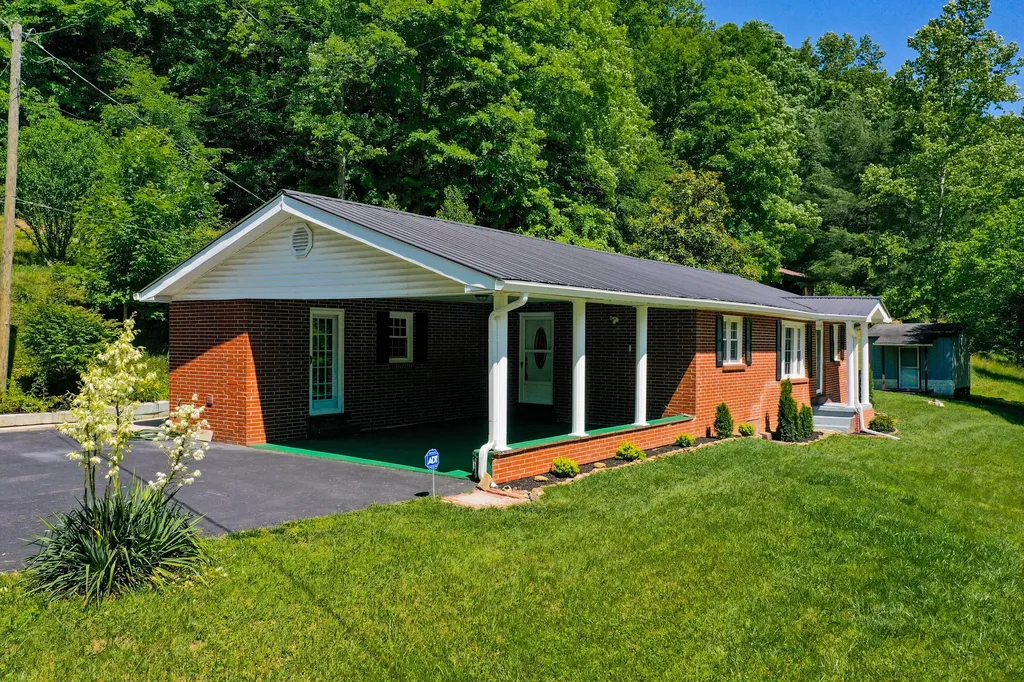 240 Us-421 Mckee KY 40447