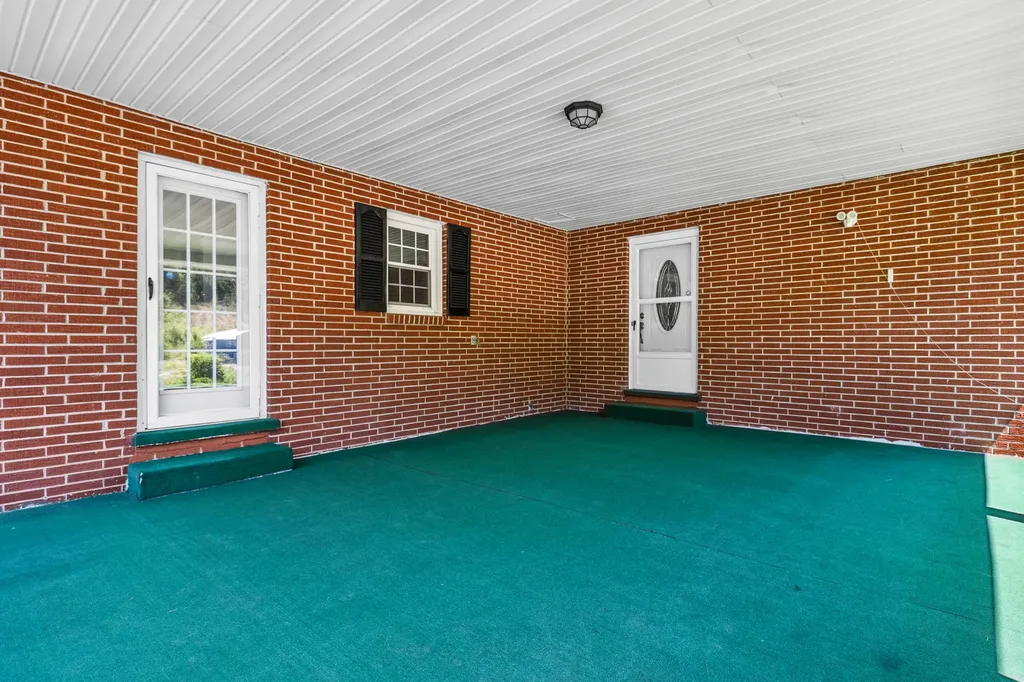 240 Us-421 Mckee KY 40447