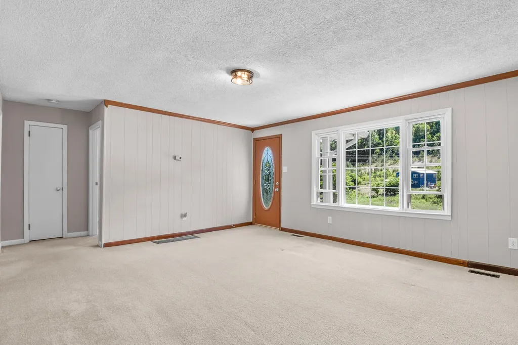 240 Us-421 Mckee KY 40447