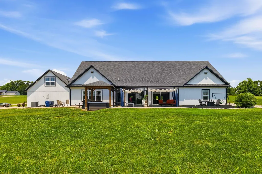 271 Bluegrass Meadows Somerset KY 42503