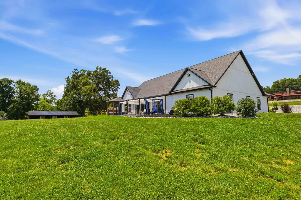 271 Bluegrass Meadows Somerset KY 42503