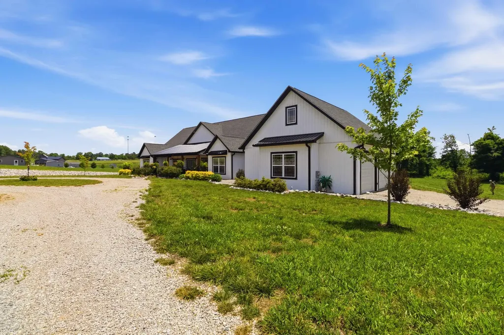 271 Bluegrass Meadows Somerset KY 42503