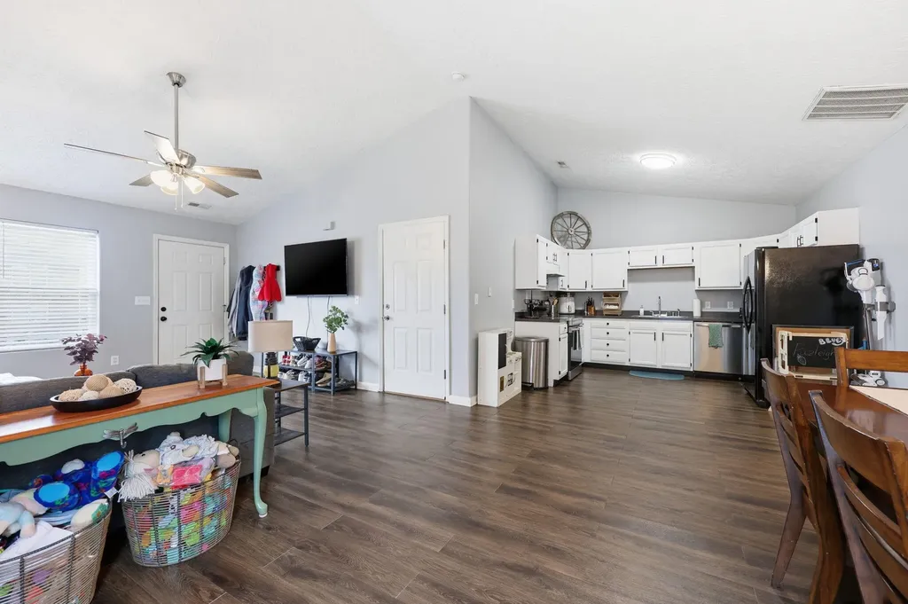630 Miles Road Nicholasville KY 40356