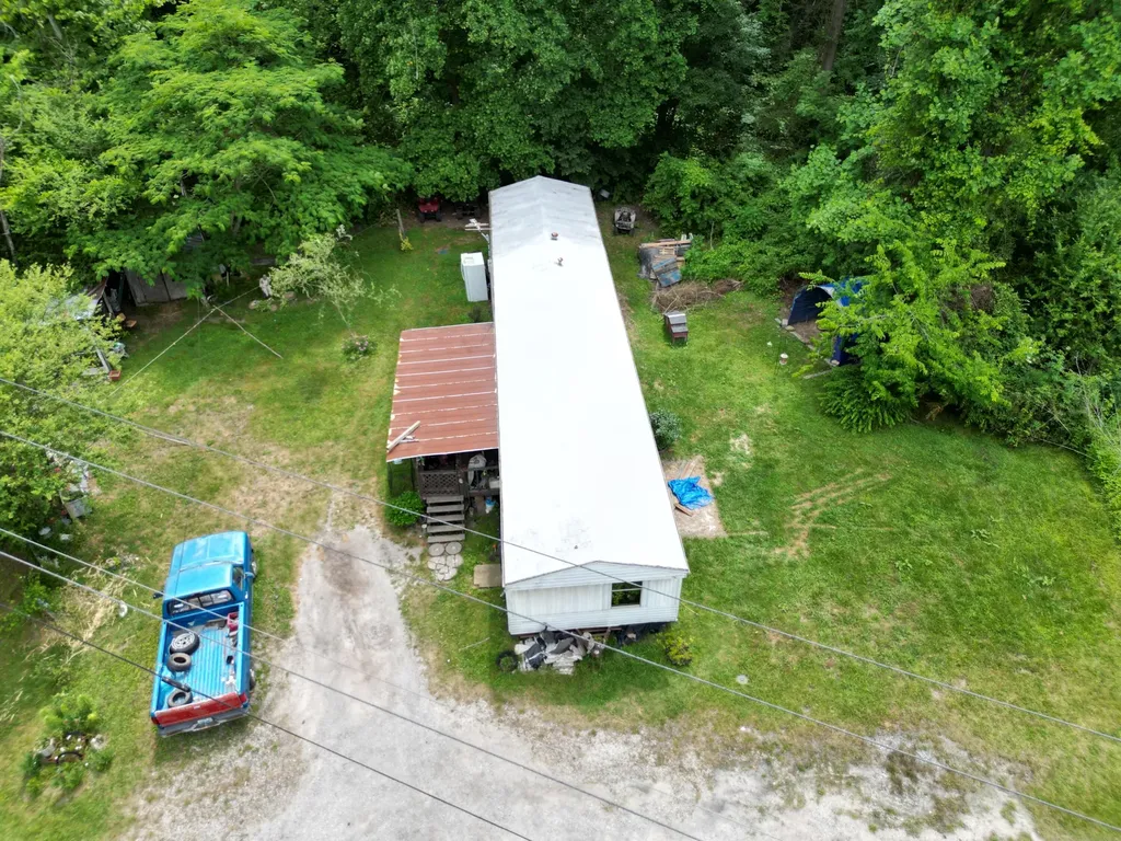 18 The Store Lane Viper KY 41774