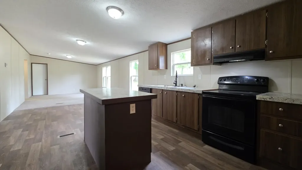 690 Huff School Road Mckee KY 40447