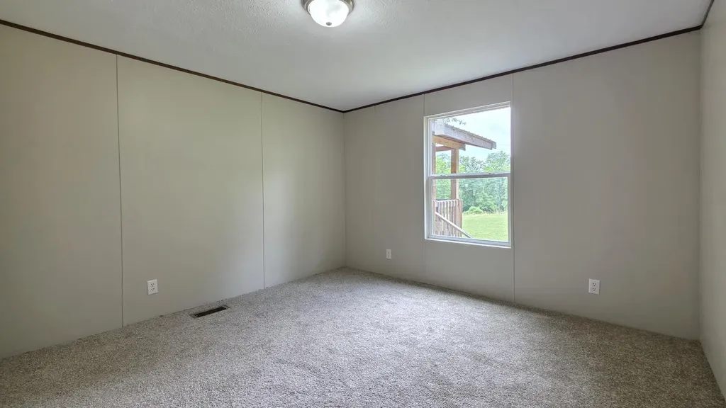 690 Huff School Road Mckee KY 40447