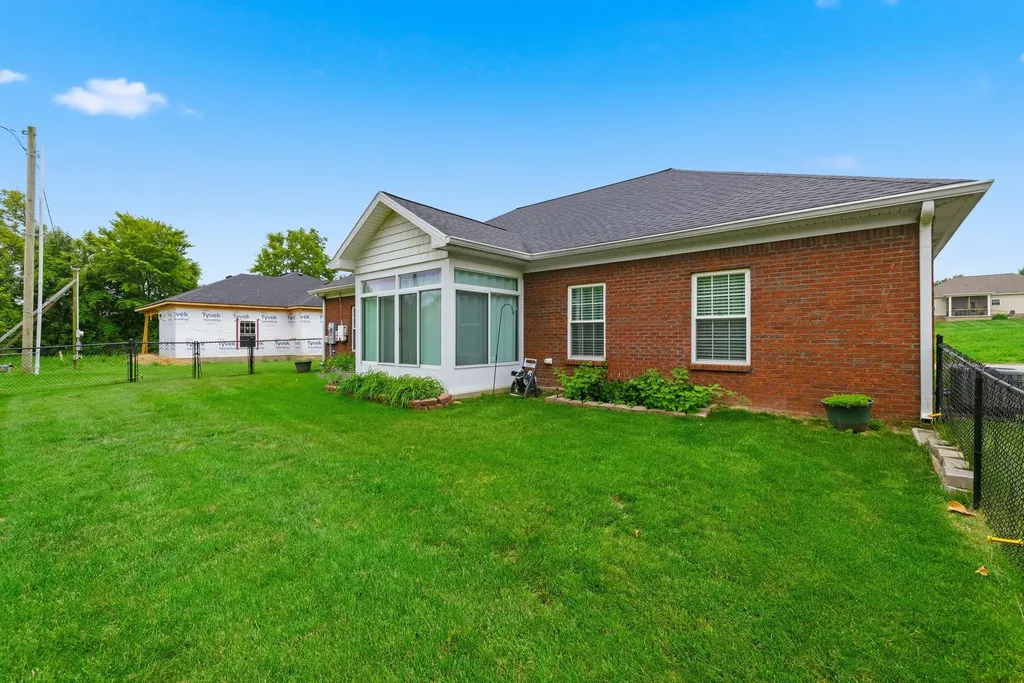 1040 Valhalla Drive Lawrenceburg KY 40342