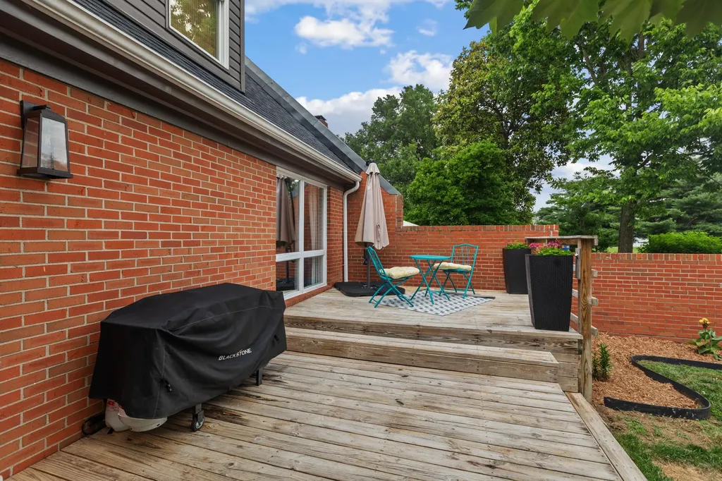 113 Locust Hill Drive Frankfort KY 40601