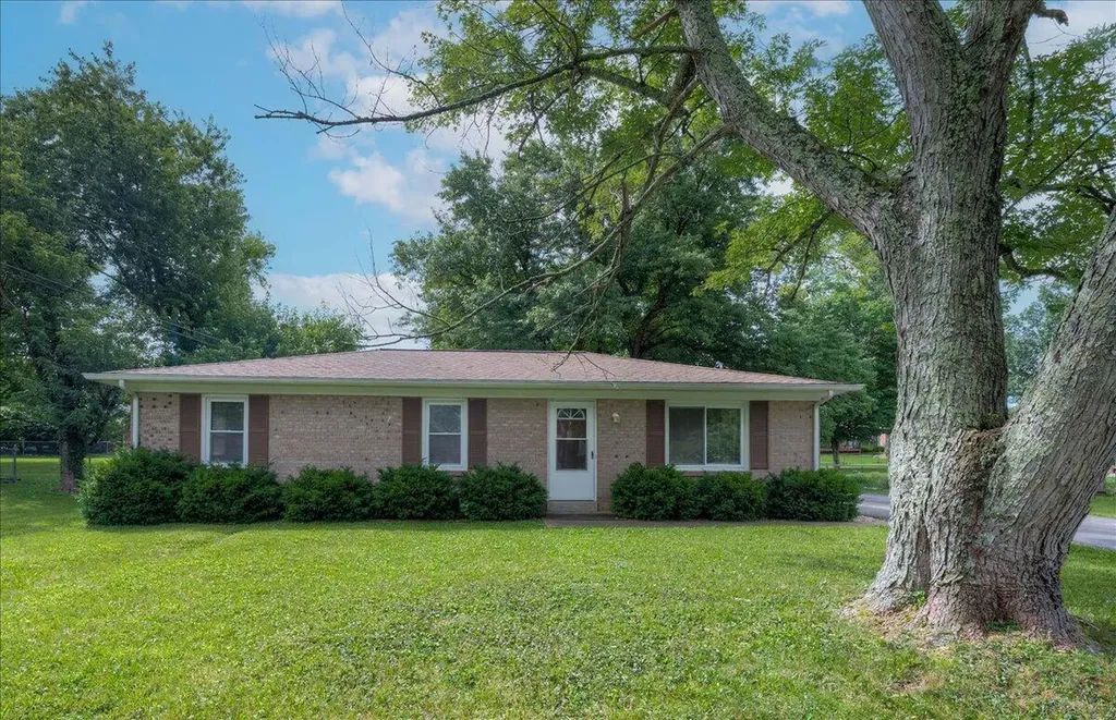 304 Oakwood Drive Lawrenceburg KY 40342