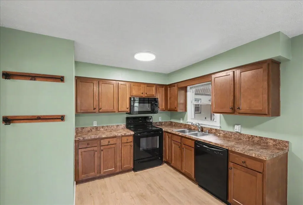 304 Oakwood Drive Lawrenceburg KY 40342