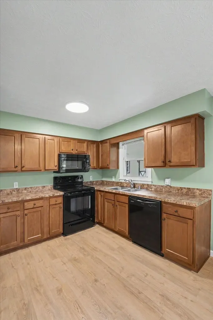 304 Oakwood Drive Lawrenceburg KY 40342