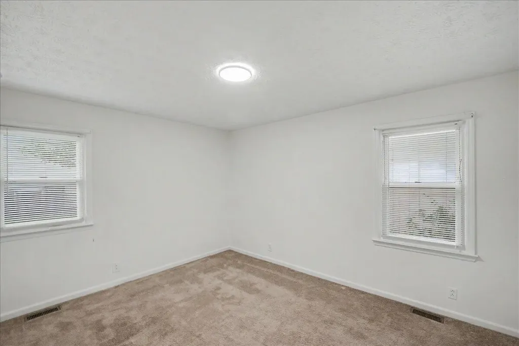 304 Oakwood Drive Lawrenceburg KY 40342