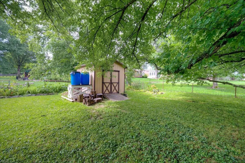 304 Oakwood Drive Lawrenceburg KY 40342