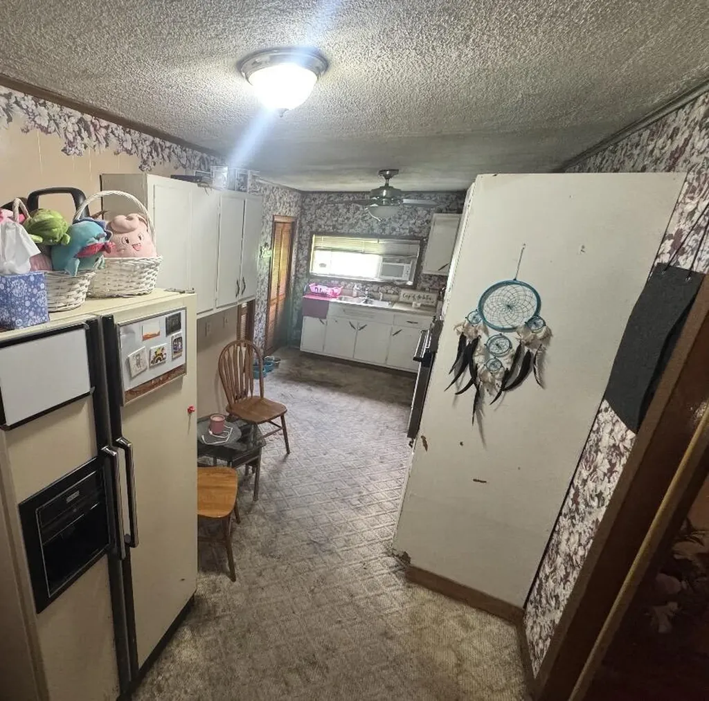 3237 Kentucky 610 Virgie KY 41572