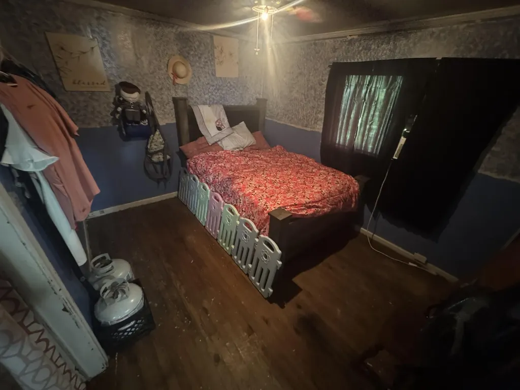 3237 Kentucky 610 Virgie KY 41572