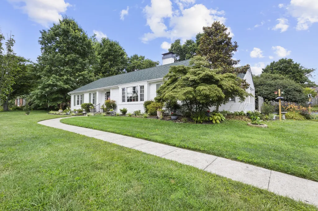 138 Country Lane Frankfort KY 40601