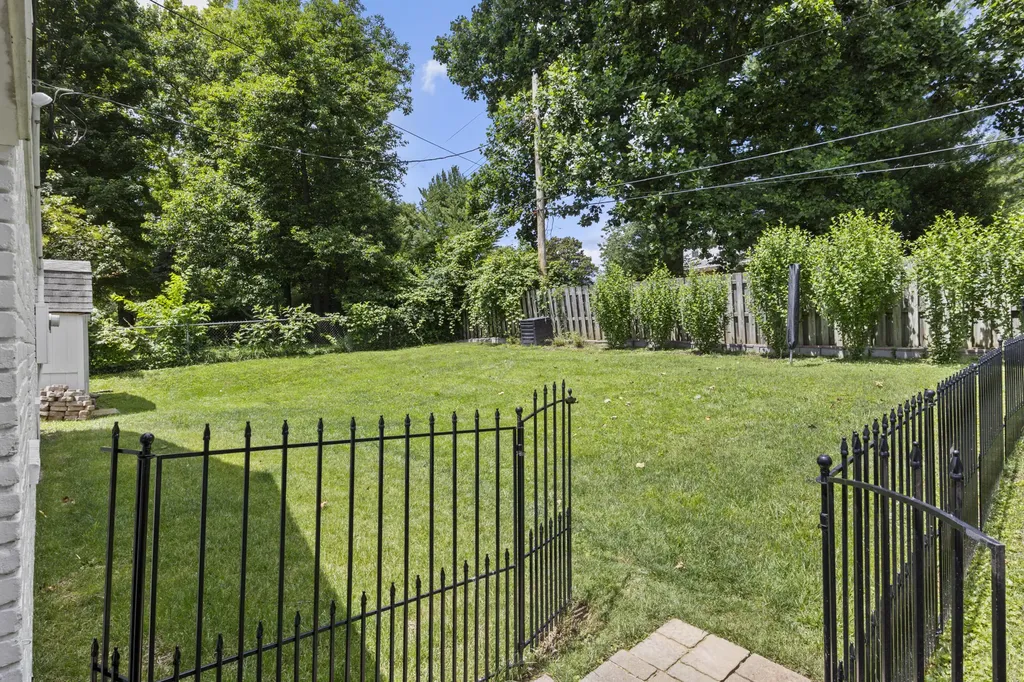 138 Country Lane Frankfort KY 40601
