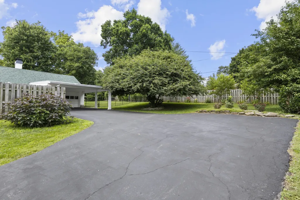 138 Country Lane Frankfort KY 40601