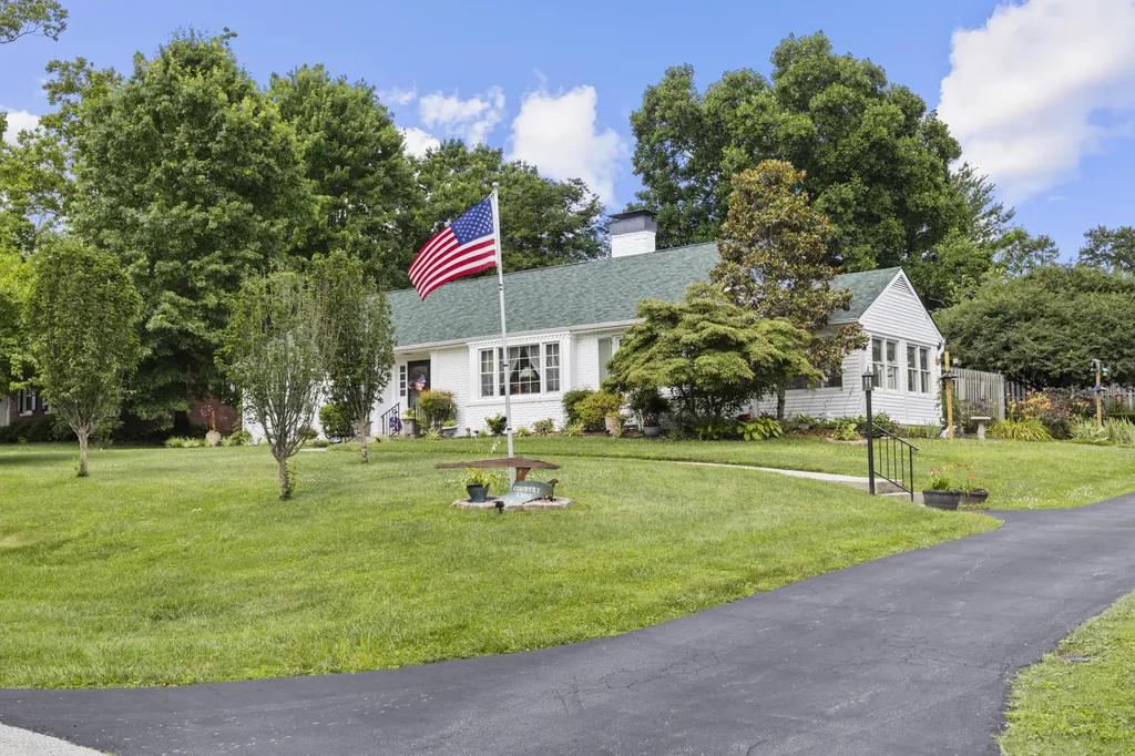 138 Country Lane Frankfort KY 40601