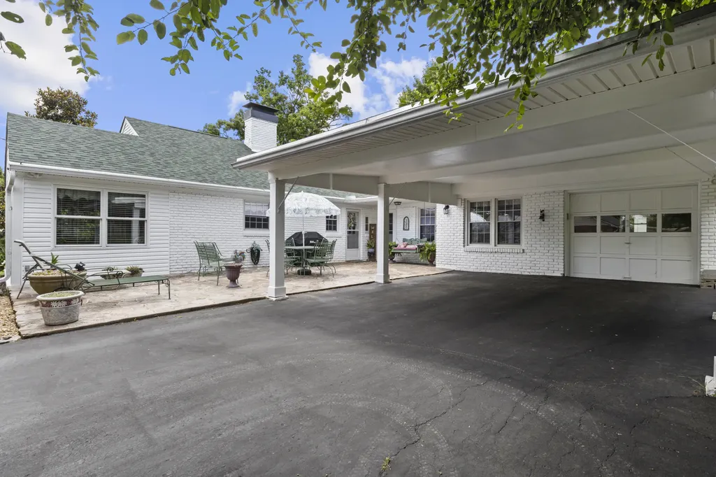 138 Country Lane Frankfort KY 40601