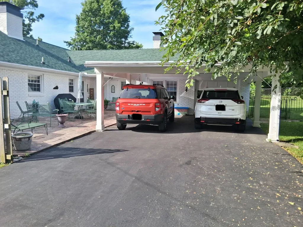 138 Country Lane Frankfort KY 40601