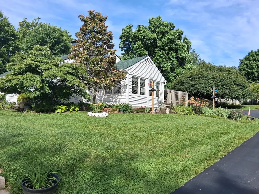 138 Country Lane Frankfort KY 40601