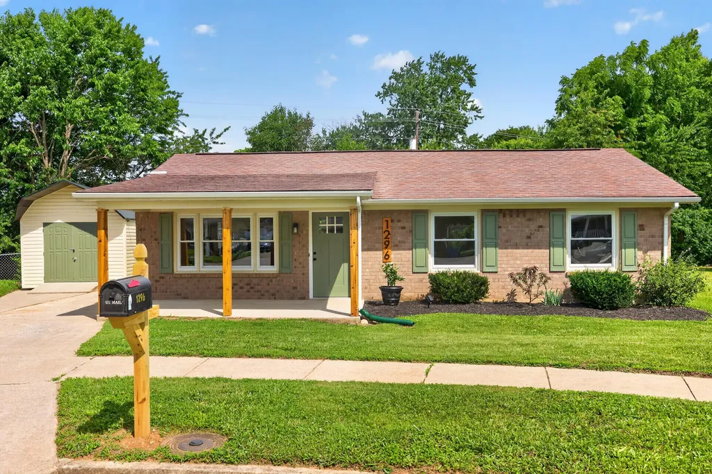 1296 Dorchester Drive Georgetown KY 40324