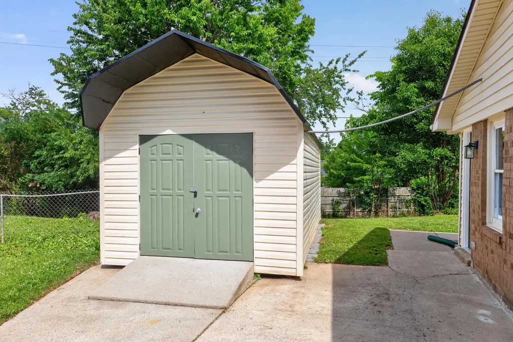 1296 Dorchester Drive Georgetown KY 40324