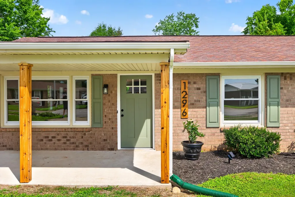 1296 Dorchester Drive Georgetown KY 40324