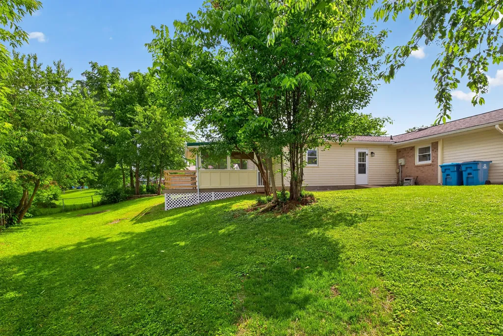 1296 Dorchester Drive Georgetown KY 40324