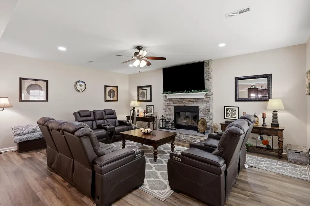 121 Waterside Drive Georgetown KY 40324
