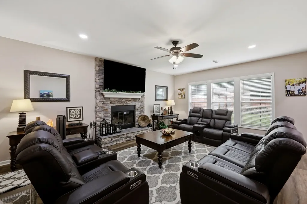 121 Waterside Drive Georgetown KY 40324