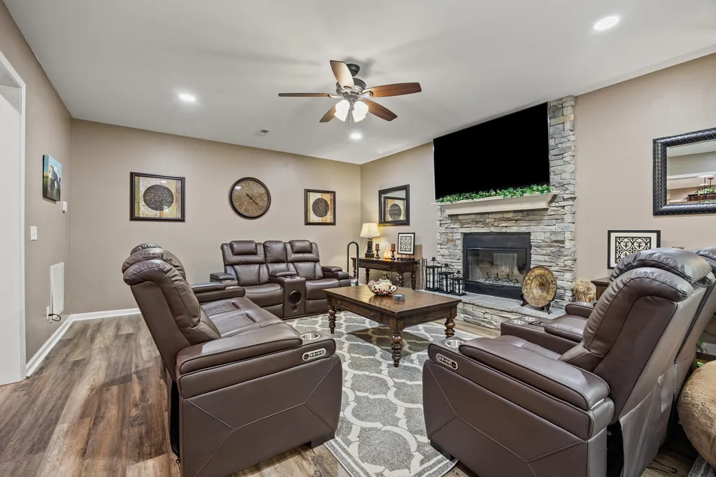 121 Waterside Drive Georgetown KY 40324