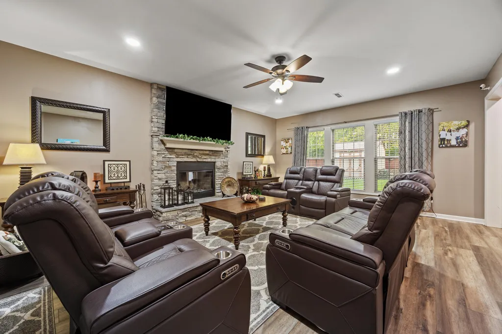 121 Waterside Drive Georgetown KY 40324