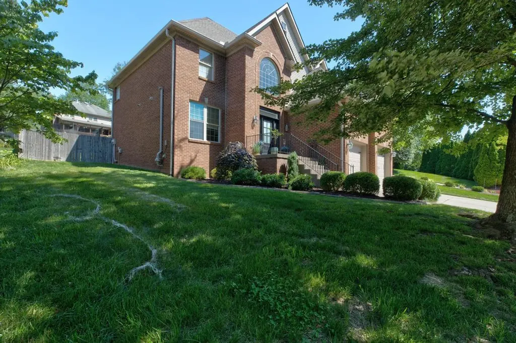 2509 Sungale Court Lexington KY 40513