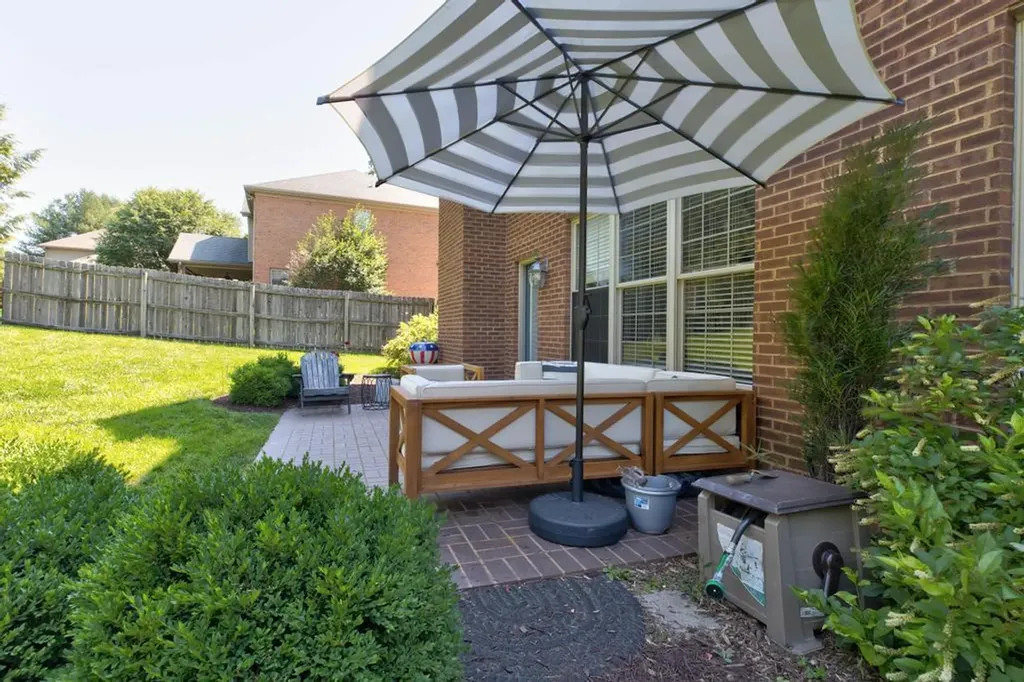 2509 Sungale Court Lexington KY 40513