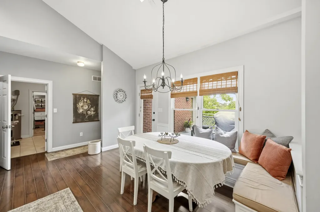 2001 West Court Richmond KY 40475