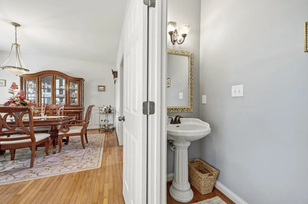 2001 West Court Richmond KY 40475