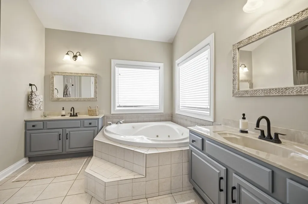 2001 West Court Richmond KY 40475