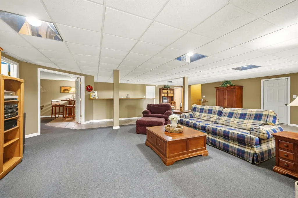 2001 West Court Richmond KY 40475