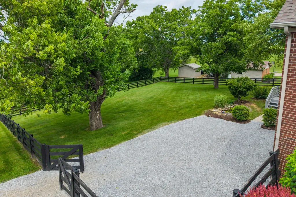 2001 West Court Richmond KY 40475