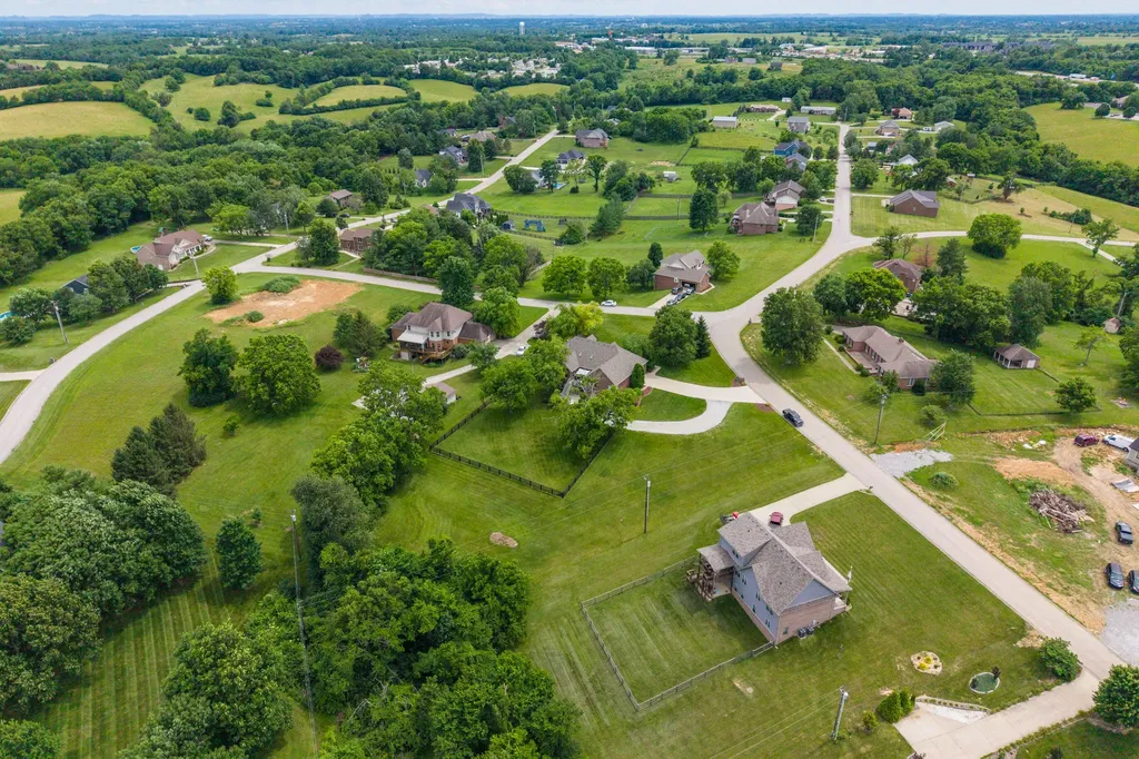 2001 West Court Richmond KY 40475