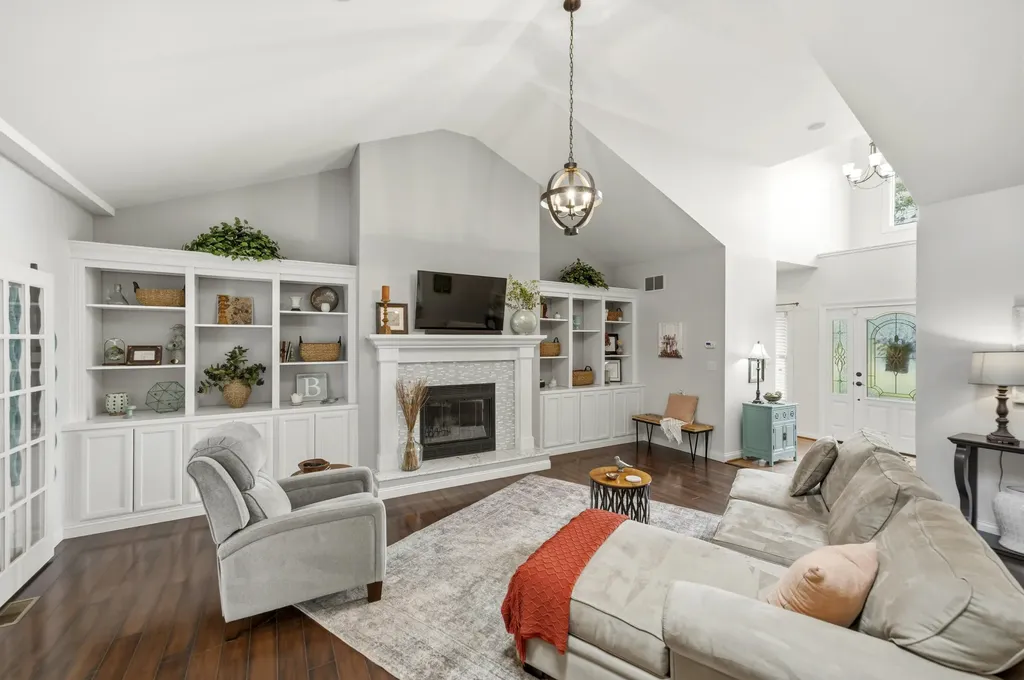 2001 West Court Richmond KY 40475