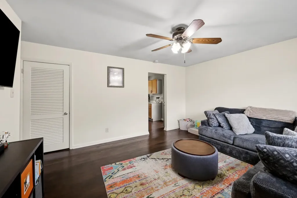 412 Jade Circle Lexington KY 40517